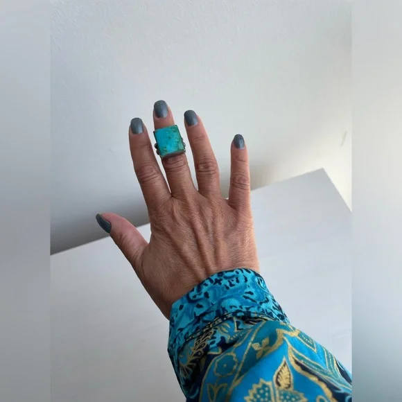 Designer turquoise solid sterling silver ring - Picture 13 of 13